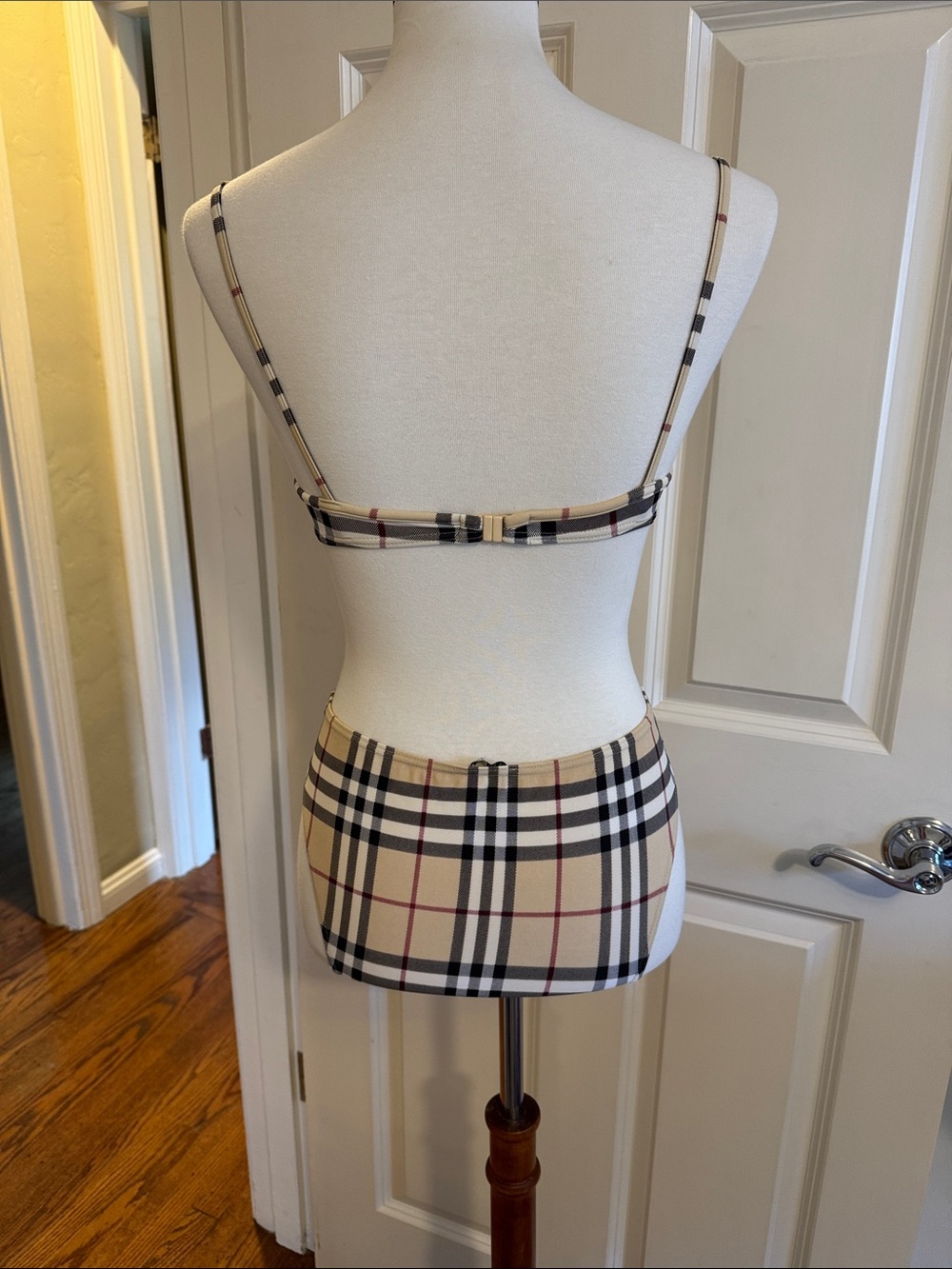 Burberry Beige Plaid Padded Bra & High-Waist Brief Set - Never WORN - Picture 3 of 8
